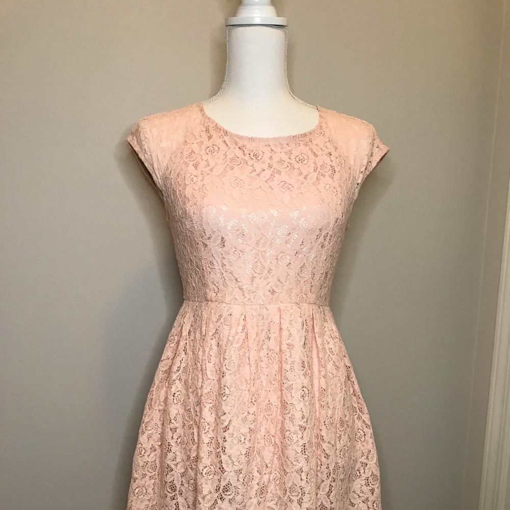 Forever 21 size Small pink lace dress